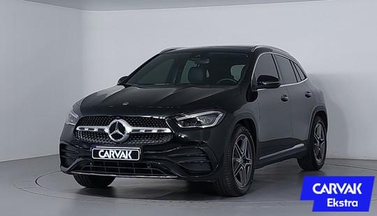 Mercedes Benz_GLA